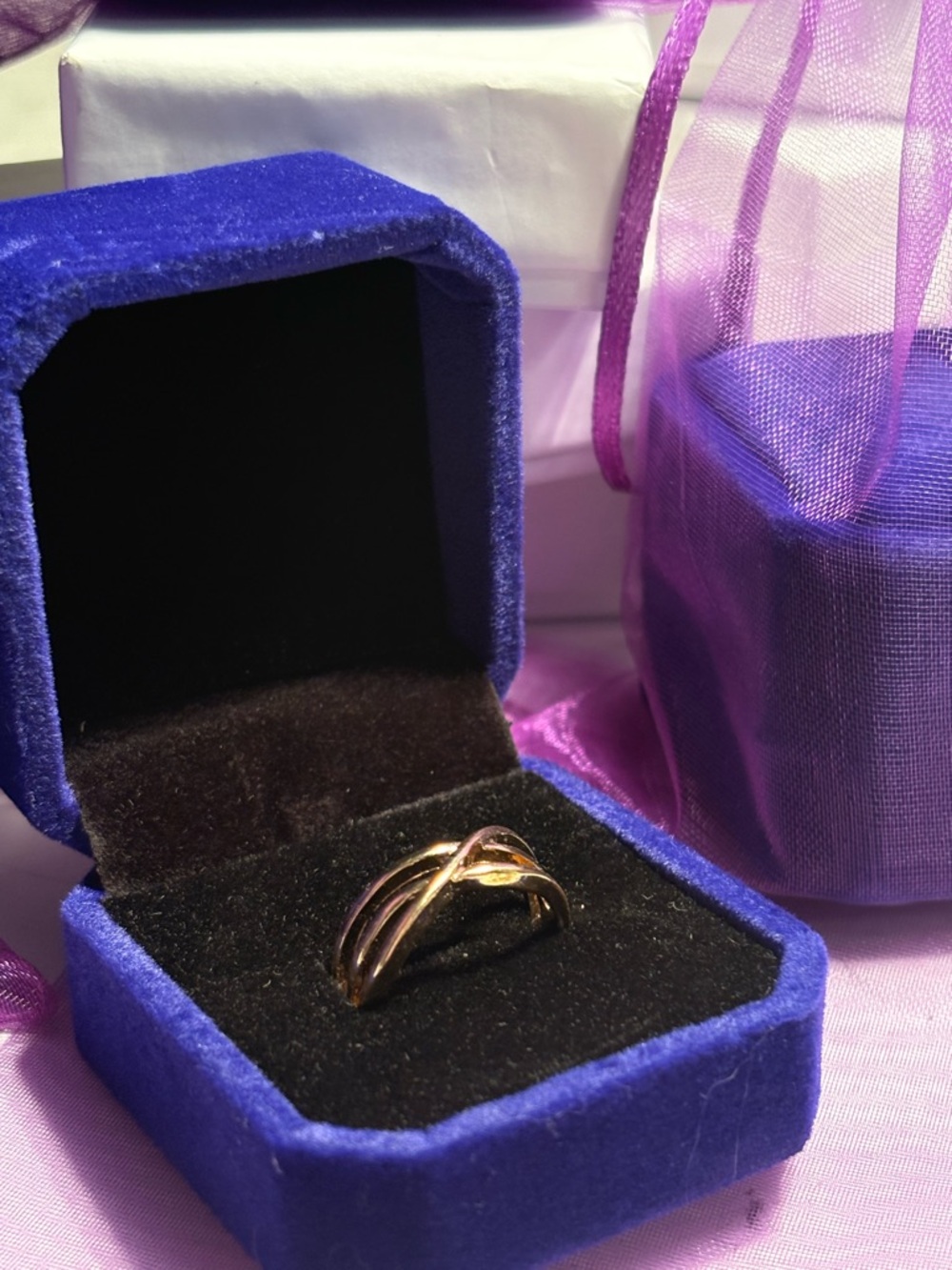 Elegant Gold-Tone Women's Ring